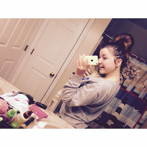 Meet your Posher, Lauryn